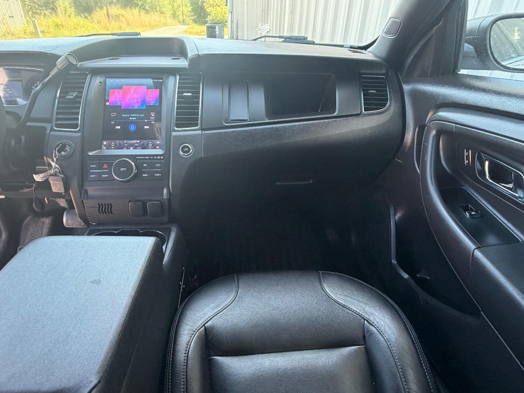 2018 Ford Taurus - $11,995